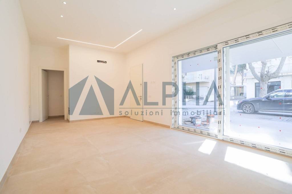 Stanza non arredata - Shop via Toscana, hamlet Pinarella, Cervia - photo 3