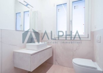 Bagno - Shop via Toscana, hamlet Pinarella, Cervia - photo 11