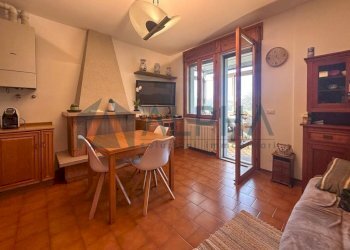 Salone - Appartamento via Sant'Ilario, Forlì - foto 2