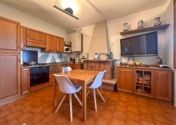 Cucina - Trilocale via Sant'Ilario, Forlì - foto 3