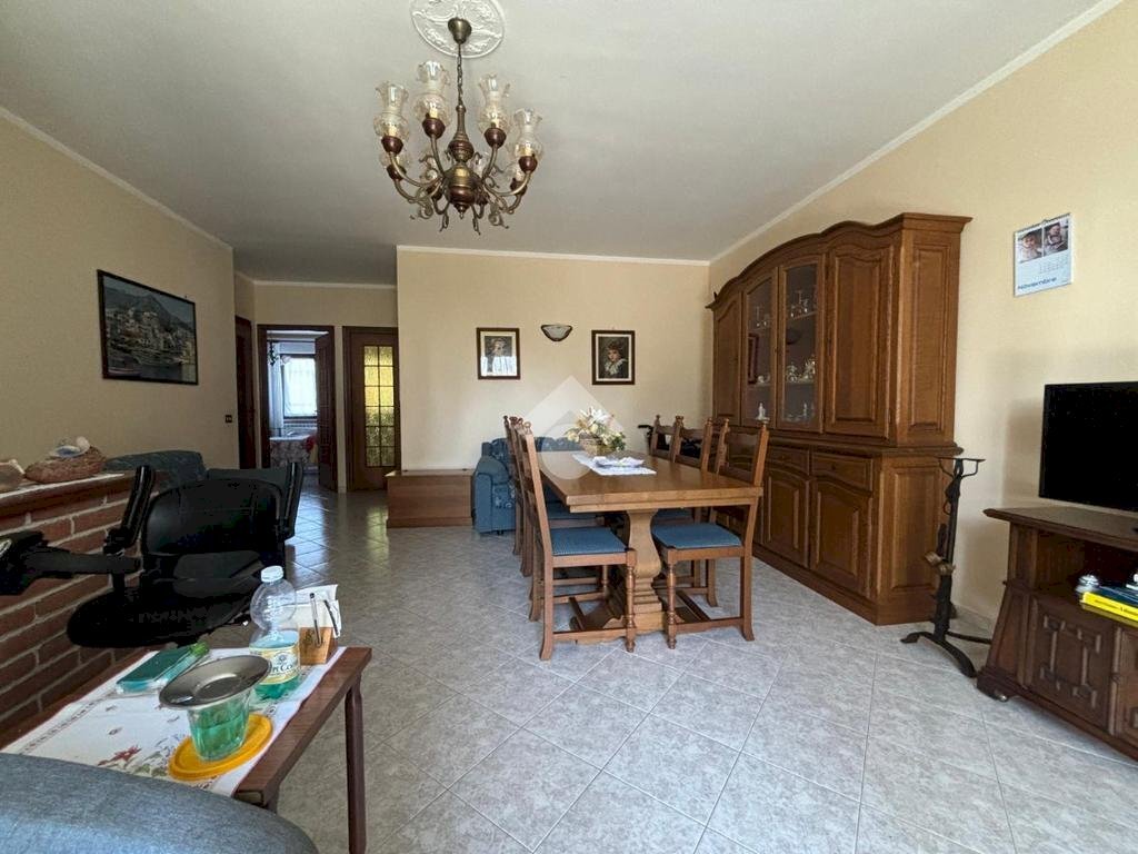 Three-room apartment Largo dietro castello, Castagnole Piemonte - photo 2