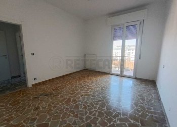 WhatsApp Image 2026-02-20 at 15.45.47 (3).jpeg - Trilocale Via Dante, Cremona - foto 12