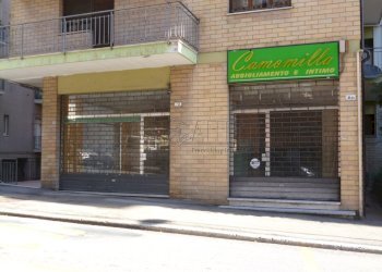 Vetrine - Commercial Premises Macerata - photo 2