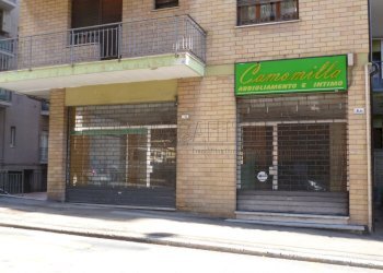 Vetrine - Commercial Premises Macerata - photo 8