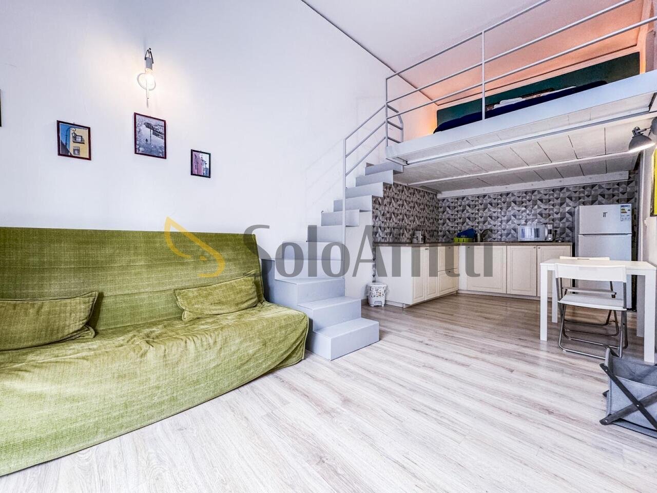 soggiorno con angolo cottura - Two-room apartment Via Toledo, Napoli (neighborhood Quartieri Spagnoli) - photo 1