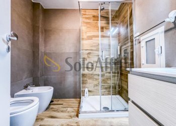 bagno - Bilocale Via Toledo, Napoli (zona Quartieri Spagnoli) - foto 12