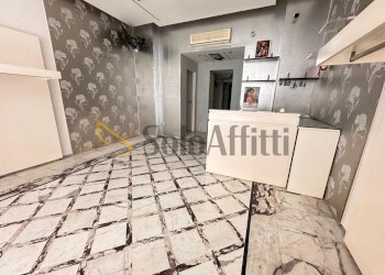 IMG-20250125-WA0003.jpg - Locale Commerciale Corso Trieste 189, Caserta - foto 4