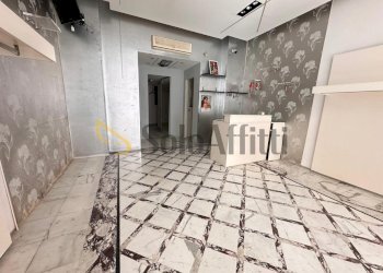 IMG-20250125-WA0007.jpg - Locale Commerciale Corso Trieste 189, Caserta - foto 6