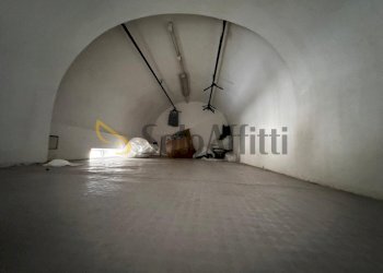 IMG-20250125-WA0021.jpg - Locale Commerciale Corso Trieste 189, Caserta - foto 20