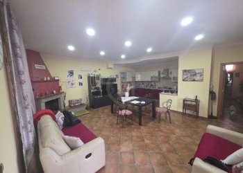 Cucina 1.jpg - Villa Via Risorgimento snc, Naso - foto 2