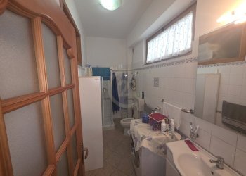 Bagno piano terra.jpg - Villa Via Risorgimento snc, Naso - foto 5