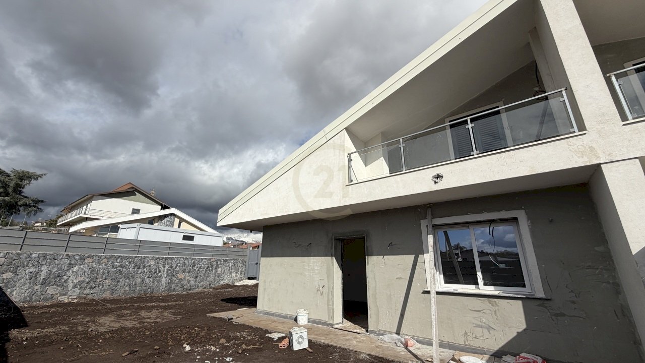 Esterno.jpeg - Villa Via Messina sn, San Pietro Clarenza - foto 1