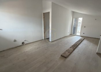 Sottotetto.jpeg - Villa Via Messina sn, San Pietro Clarenza - foto 8