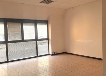 WhatsApp Image 2025-02-06 at 15.50.00.jpeg - Ufficio Via Emilia Est 210, Parma (zona San Lazzaro) - foto 7