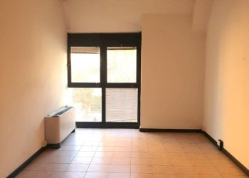 WhatsApp Image 2025-02-06 at 15.50.03.jpeg - Ufficio Via Emilia Est 210, Parma (zona San Lazzaro) - foto 10