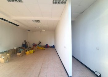 WhatsApp Image 2025-02-06 at 16.02.15 (1).jpeg - Locale Commerciale Via Emilia Est 210, Parma (zona San Lazzaro) - foto 10