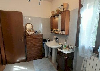 20230621_170436.jpg - Villa a Schiera Via T. Rogate 6, Salsomaggiore Terme - foto 30