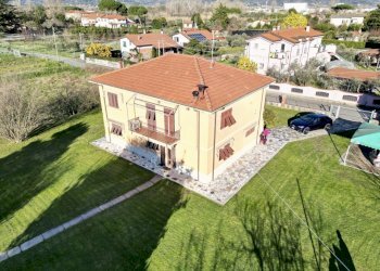 WhatsApp Image 2026-02-17 at 16.32.56(1).jpeg - Villa Ameglia - foto 2