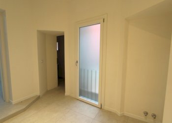 IMG_9318.JPG - Four-room apartment Piazza Giuseppe Garibaldi, Valsamoggia - photo 4