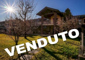 Scritta venduto portali1.jpg - Casale Via Martiri della Libertà 28A, Beinasco - photo 1