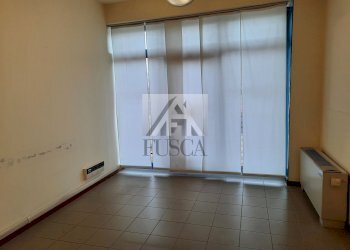 fondo-lucca-affitto_4.jpg - Ufficio Viale G. Puccini, Lucca - foto 4