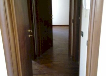 01022010516.jpg - Trilocale Traversa I Via Romana, Lucca - foto 13