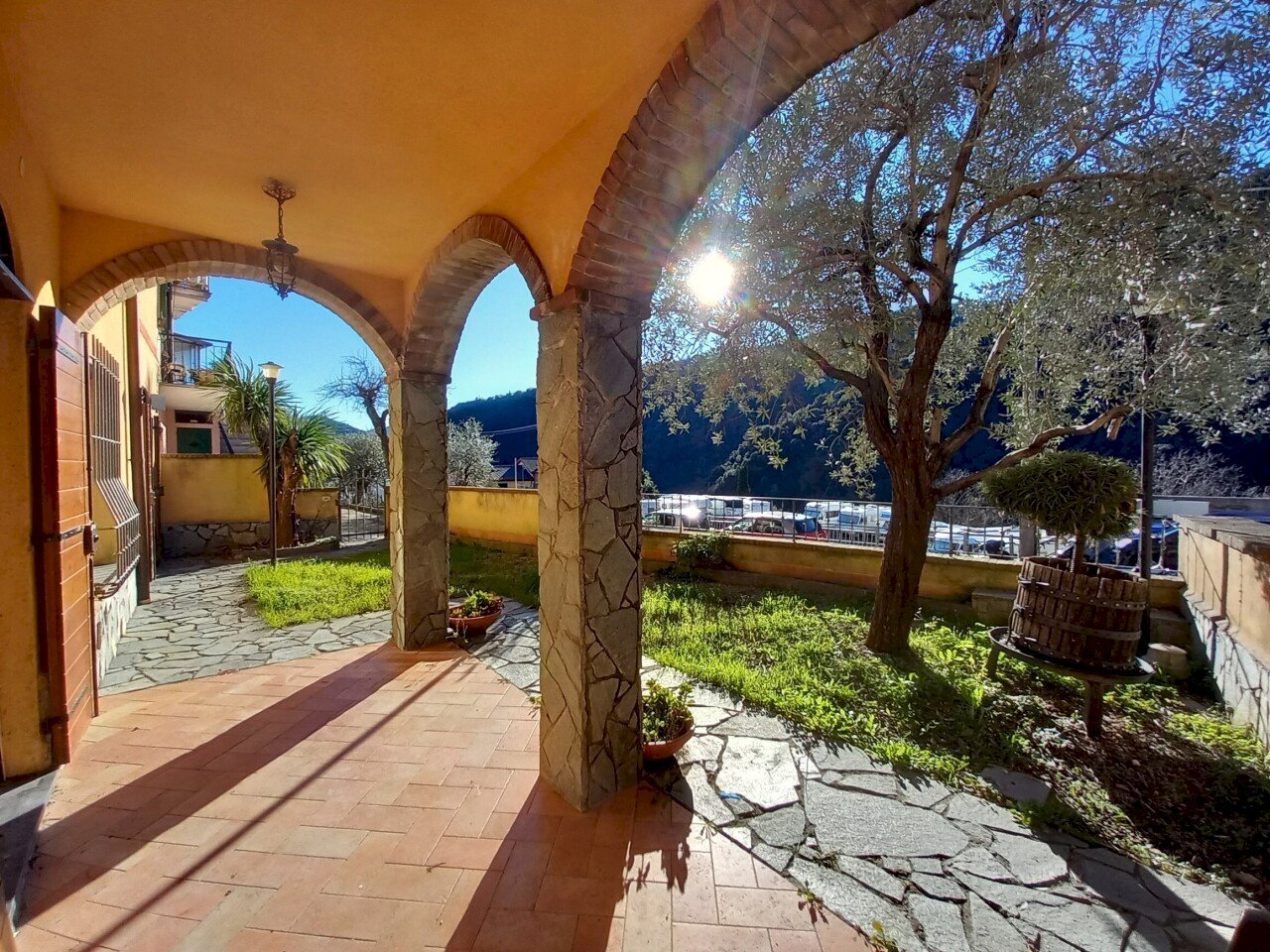 3.jpg - Portion of a house Avegno - photo 3