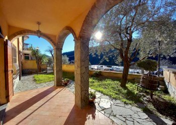 3.jpg - Porzione di casa Avegno - foto 3