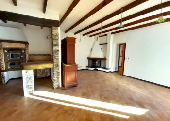 4.jpg - Porzione di casa Avegno - foto 4