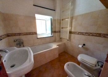 17.jpg - Porzione di casa Avegno - foto 15