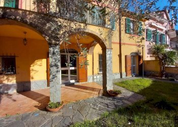 20.jpg - Porzione di casa Avegno - foto 17