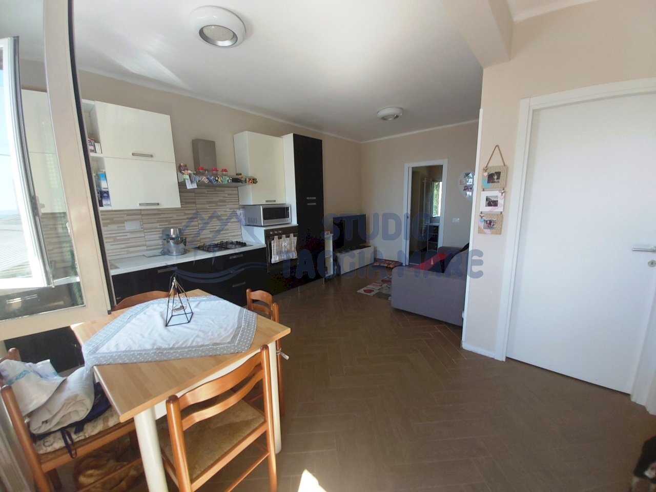 4.jpg - Trilocale Via Pastonchi, Riva Ligure - foto 2