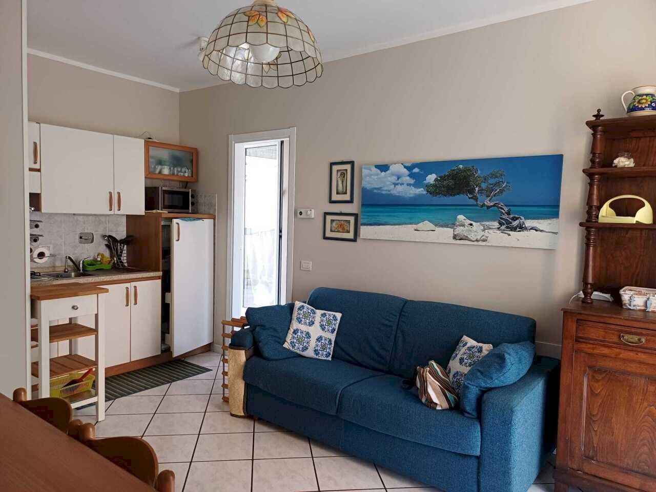 soggiorno con angolo cottura - Bilocale Andora - foto 2