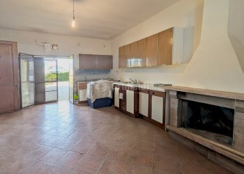 PXL_20260213_091734109.NIGHT~4.jpg - Villa Via Granieri 56, Nettuno - foto 8