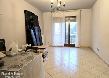 08.jpg - Quadrilocale Via Giuseppe Cardinali 22, Magione - foto 8