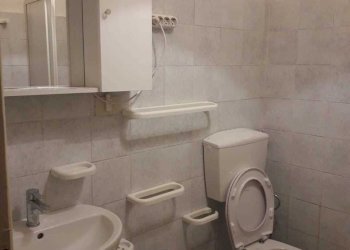 00fcd031-d457-4e54-8b5f-aa39fc69832a.JPG - Trilocale Viareggio - foto 11