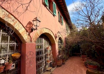 WhatsApp Image 2026-02-20 at 15.07.39 (1).jpeg - Townhouse Via di Carcheri, Lastra a Signa - photo 2