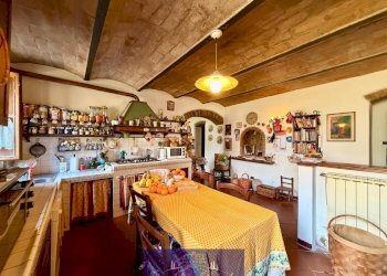 WhatsApp Image 2026-02-20 at 15.07.39 (12).jpeg - Townhouse Via di Carcheri, Lastra a Signa - photo 12