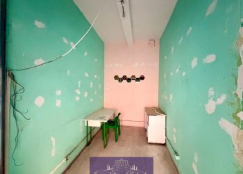 WhatsApp Image 2026-02-19 at 17.35.54 (1).jpeg - Locale Commerciale Via Mino, Firenze (zona Santa Croce) - foto 7