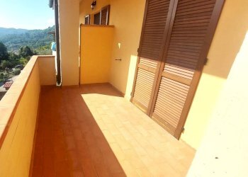 terrazza - Quadrilocale Via Padre Pio da Pietrelcina, Vernio - foto 3