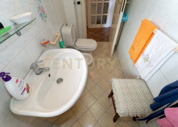 Via Giacomo Leopardi 1 (14).jpg - Casa semi indipendente Via G. Leopardi 1, Sant'Agata Li Battiati - foto 14