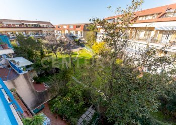 Via Giacomo Leopardi 1 (24).jpg - Casa semi indipendente Via G. Leopardi 1, Sant'Agata Li Battiati - foto 24