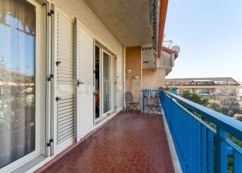 Via Giacomo Leopardi 1 (25).jpg - Casa semi indipendente Via G. Leopardi 1, Sant'Agata Li Battiati - foto 25