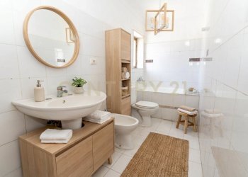 bagno cdl .jpg - Bilocale Via Caduti del Lavoro 131, Catania - foto 3