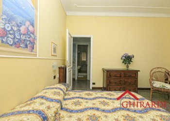 4.5 CAMERA 1.jpg - Appartamento Viale Carlo Canepa 17, Genova (zona Sestri Ponente) - foto 22