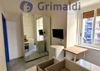 134.jpg - Trilocale Via Antonio Mancini 22, Napoli (zona Vomero) - foto 14