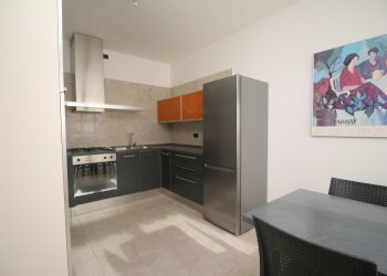 Cucina - Trilocale Como - foto 8