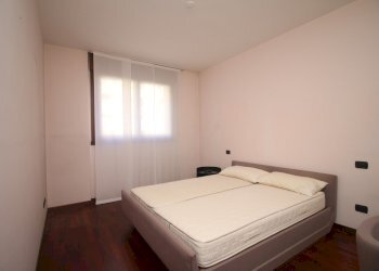 Camera matrimoniale - Trilocale Como - foto 12