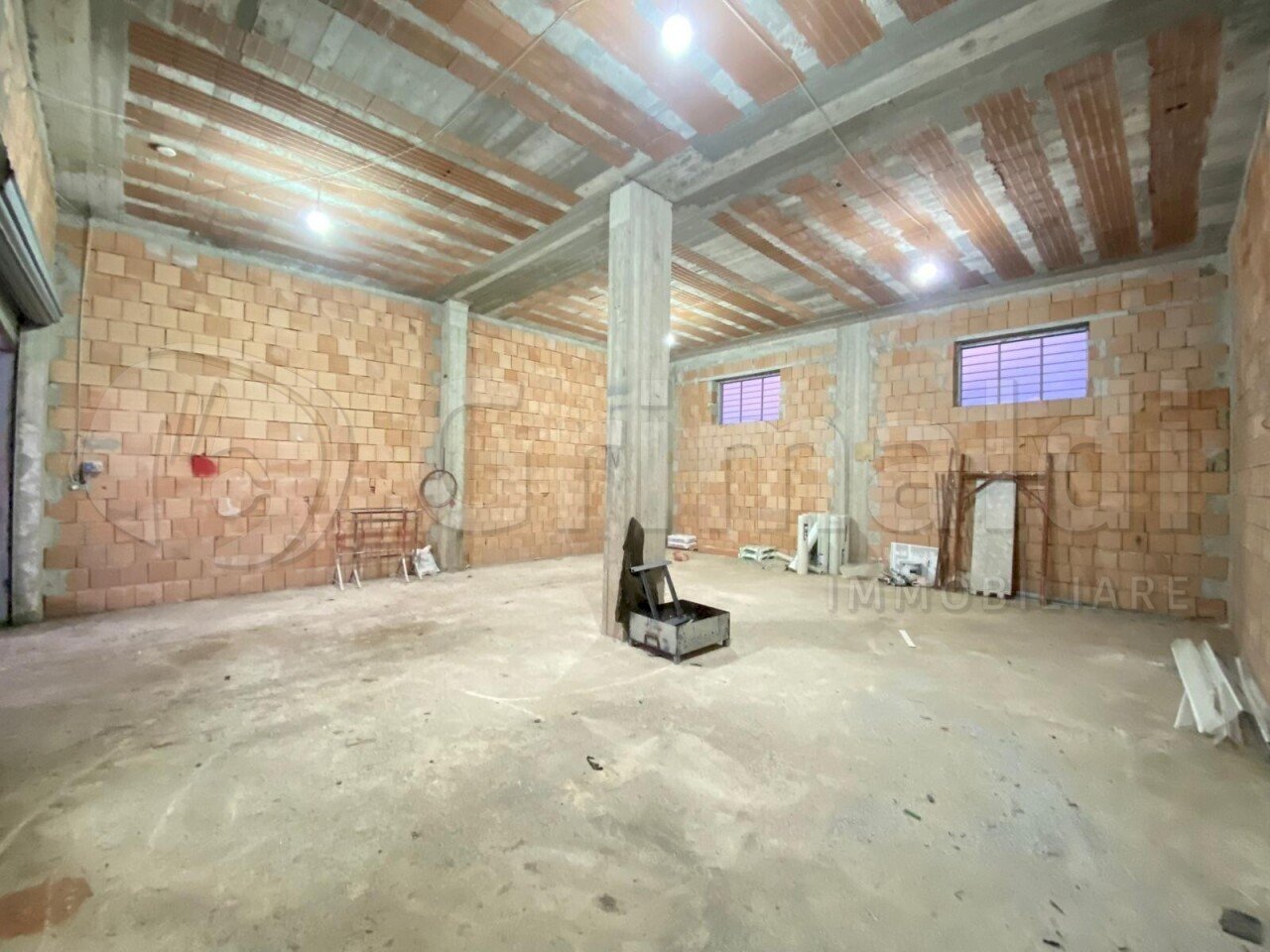 WhatsApp Image 2026-02-18 at 11.21.02 (1).JPG - Box Giugliano in Campania - foto 1