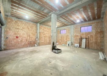 WhatsApp Image 2026-02-18 at 11.21.02 (1).JPG - Box Giugliano in Campania - foto 1